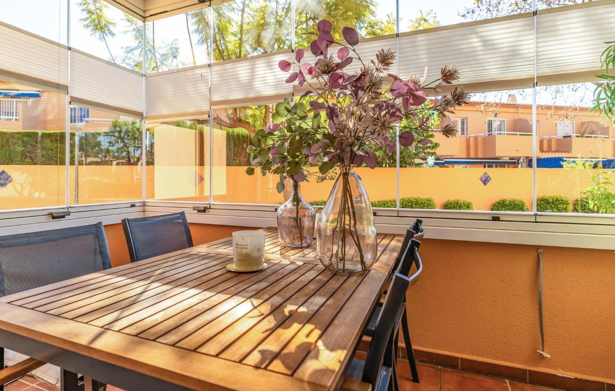 Apartamento Awesome In With Wifi Marbella